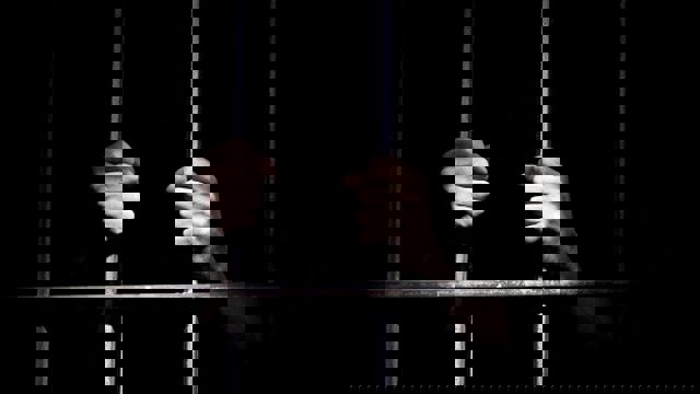 صدور ۳ ما ه حبس تعزیری و ۳۰ ضربه شلاق برای فعالان حرکت ملی