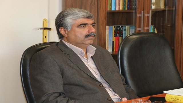 اعتراض نماینده زرتشتیان در مجلس به امام جمعه اصفهان