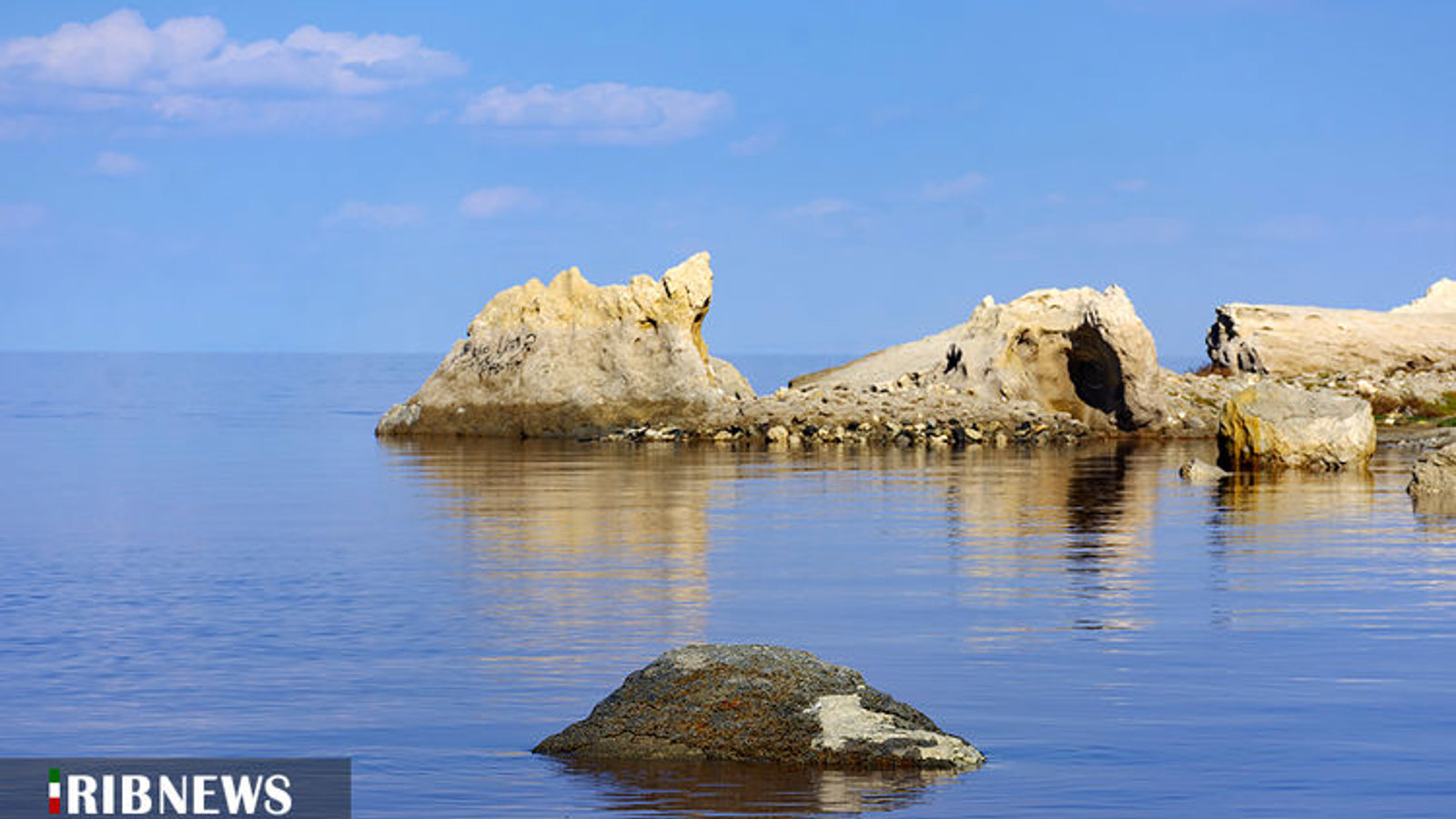 تصاویری از دریاچه اورمیه نگین آزربایجان جنوبی