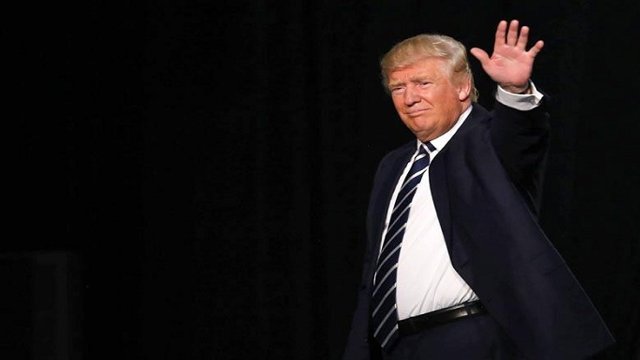 ترامپ به زودی استعفا می‌دهد؟