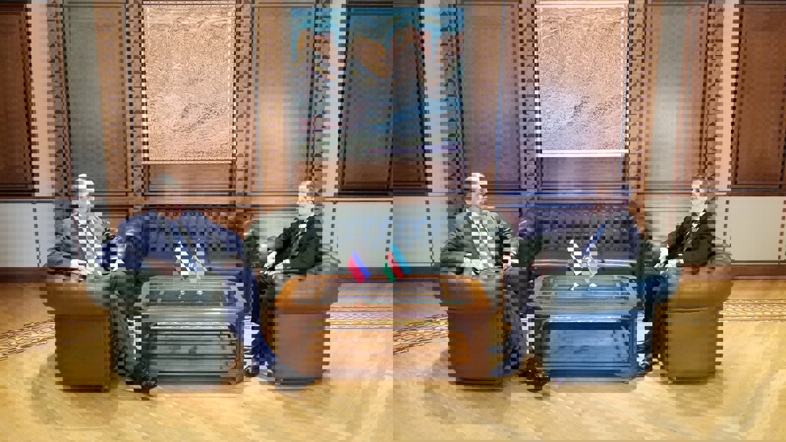 لاوروف: تهیه نقشه مناطق مین‌گذاری شده در ایروان مورد بحث قرار گرفت