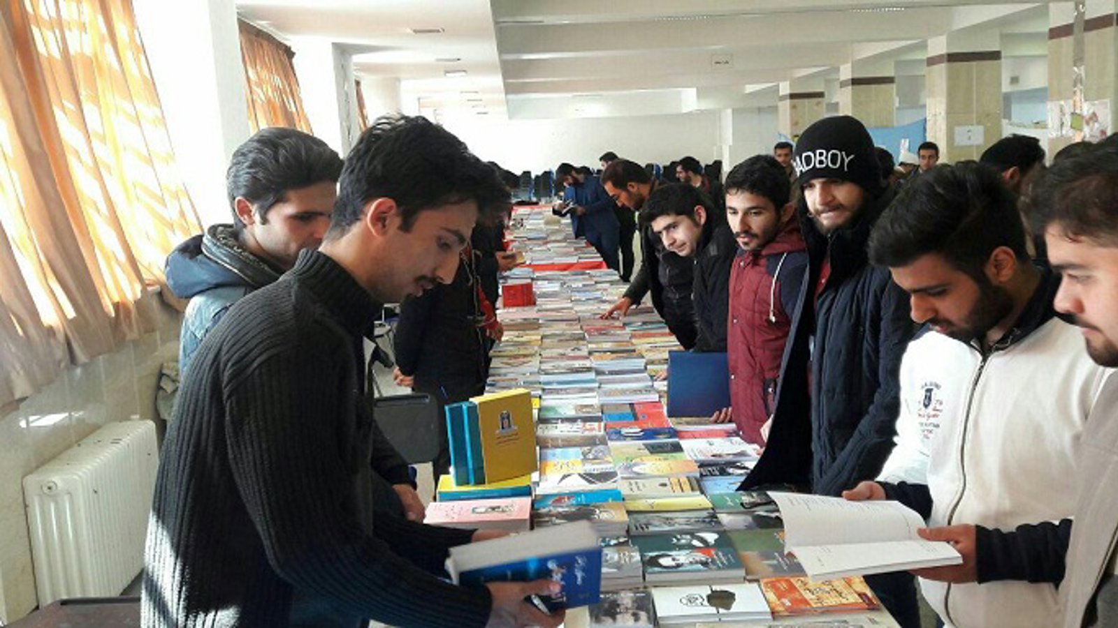 پایان کار نماشگاه کتب تورکی در دانشگاه اورمیه
