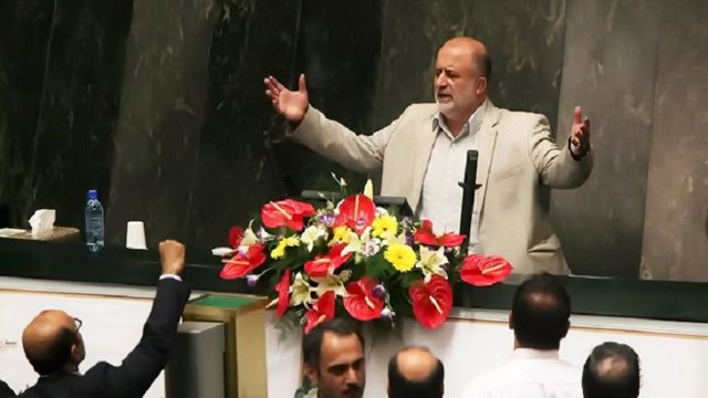 واکنش‌ها به درگیری قاضی‌پور با خبرنگار «روزنامه ایران»