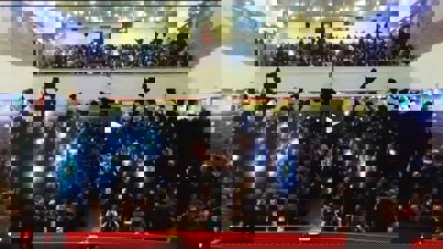 پرتاب چادر به جای کلاه در جشن فارغ‌التحصیلی دختران یزدی+ویدئو