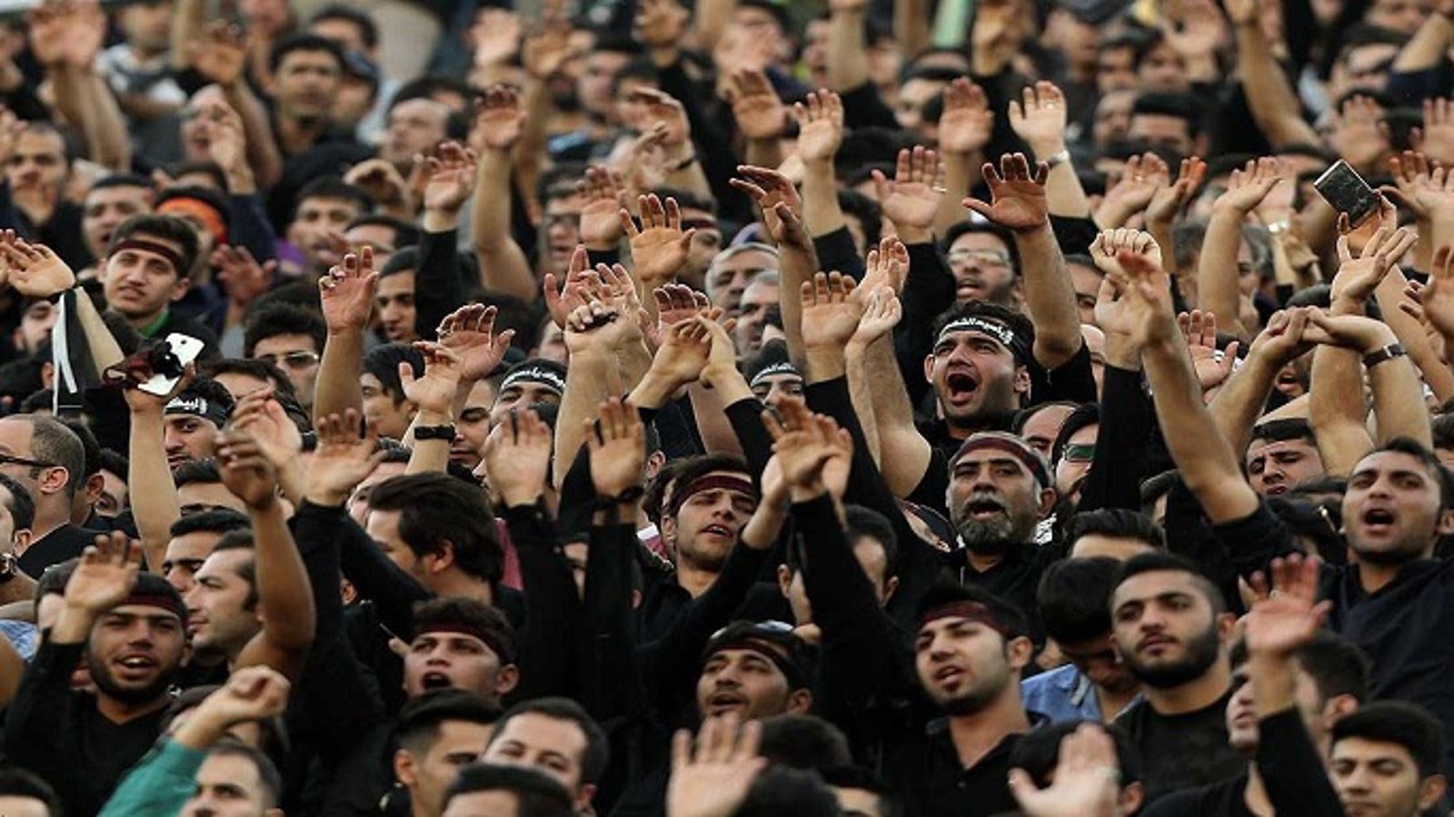 فدراسیون بین‌المللی فوتبال ایران را جریمه کرد