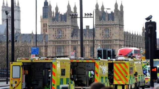 حمله لندن: یک مامور پلیس چاقو خورد، چهار نفر کشته شدند