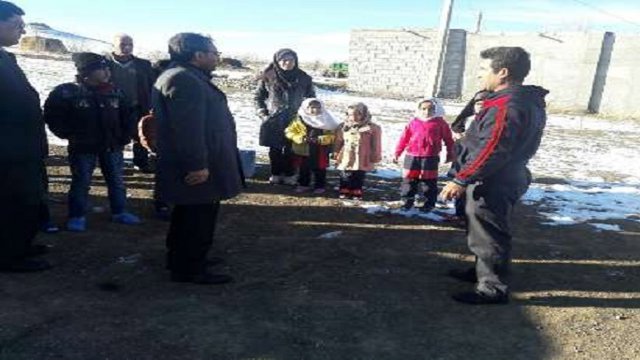 فداکاری معلم خیاوی مانع از مرگ دانش آموزان شد + تصاویر