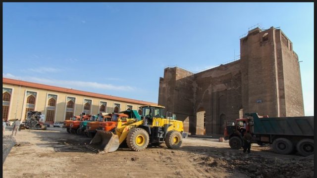 فراخوان در شبکه های اجتماعی برای تشکیل زنجیر انسانی اطراف ارگ تبریز + عکس