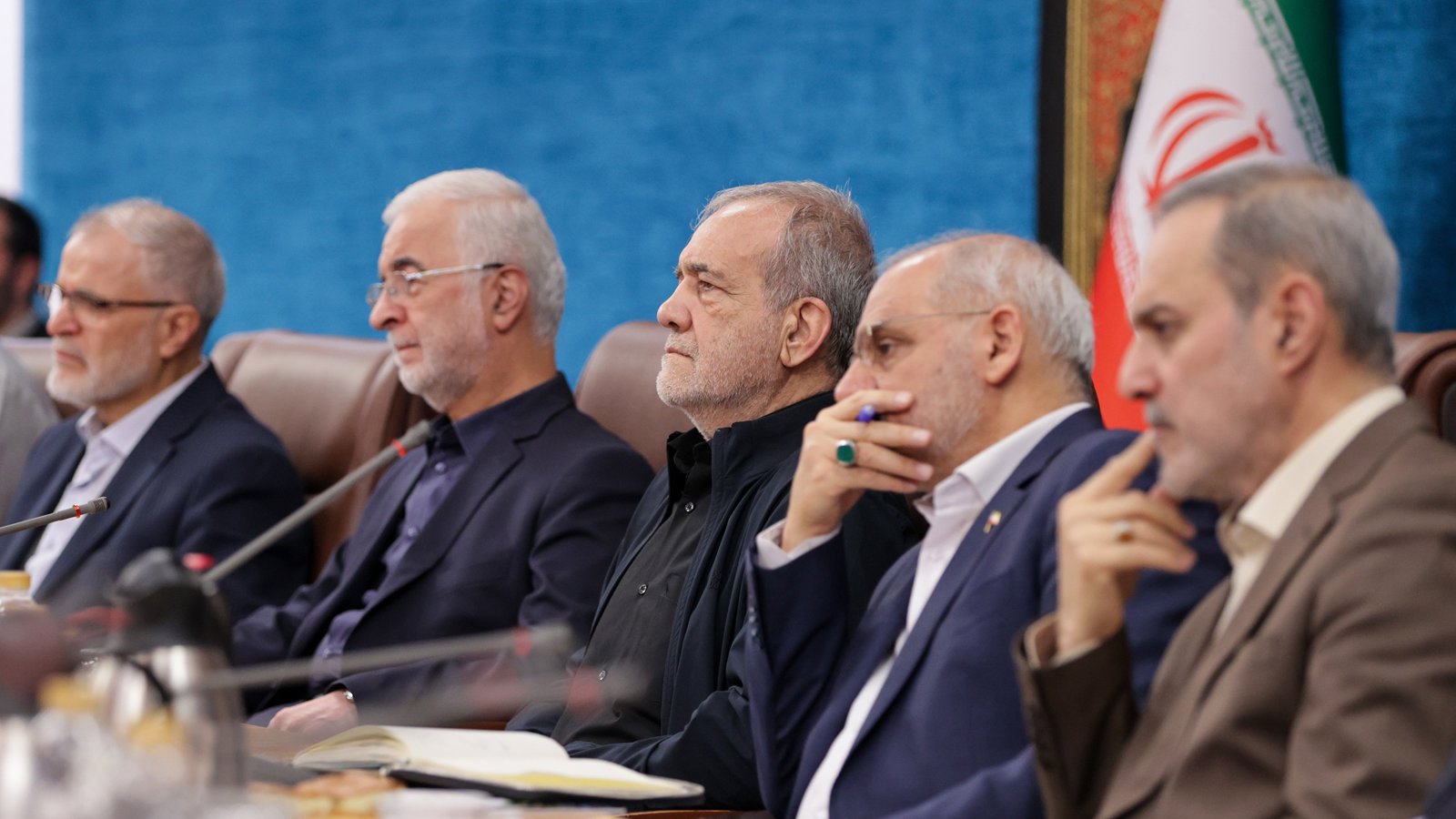 پزشکیان: تفویض اختیار اقدام صحیح و مؤثری بوده و ما هدف نهایی در این زمینه را رها نخواهیم کرد