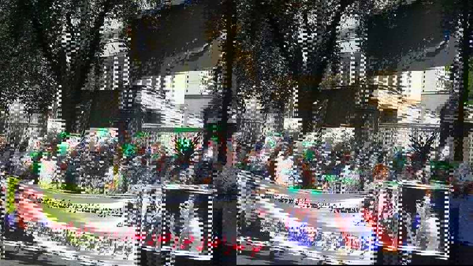 مستقر شدن تک‌تیراندازها در تجمع حمایتی از «پرویز هادی»