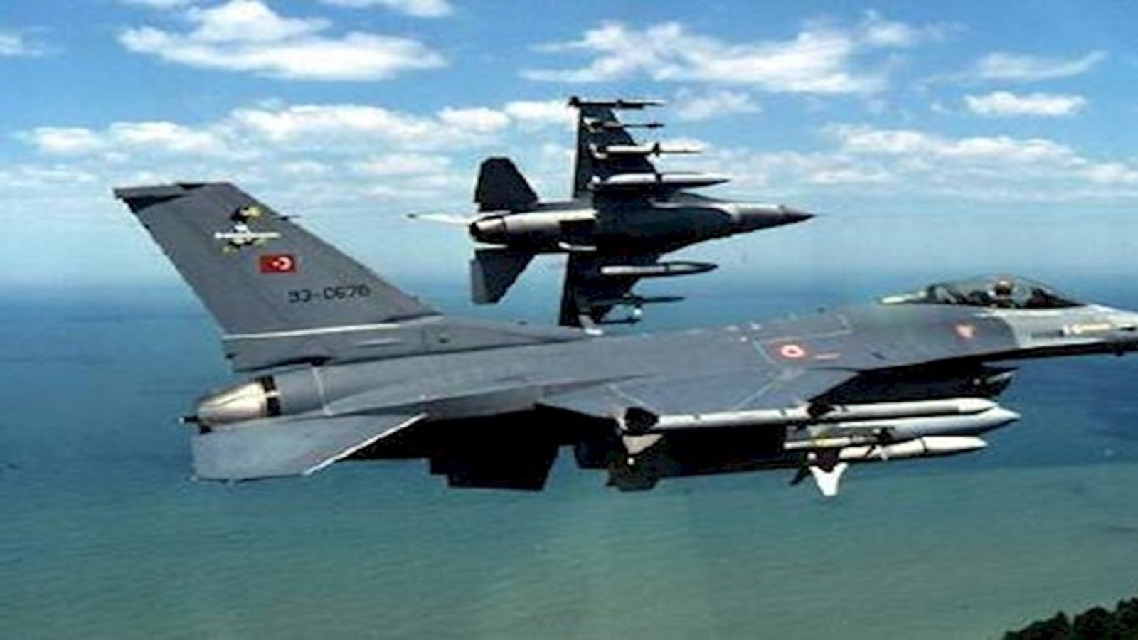 بمباران مواضع گروه تروریستی پ ک ک توسط جنگنده های تورکیه