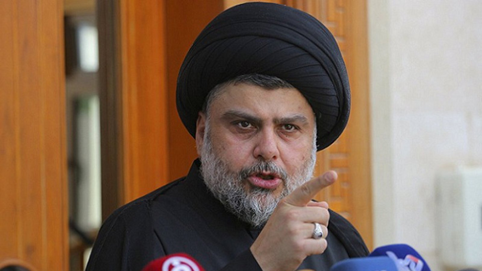 مقتدی صدر: دولت در بغداد وضعیت فوق‌العاده اعلام کند