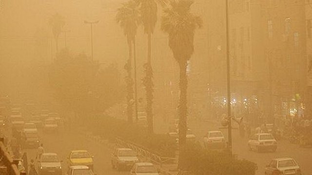 تعطیلی مدارس و دانشگاه‌های شهرهای الاهواز به دلیل آلودگی هوا