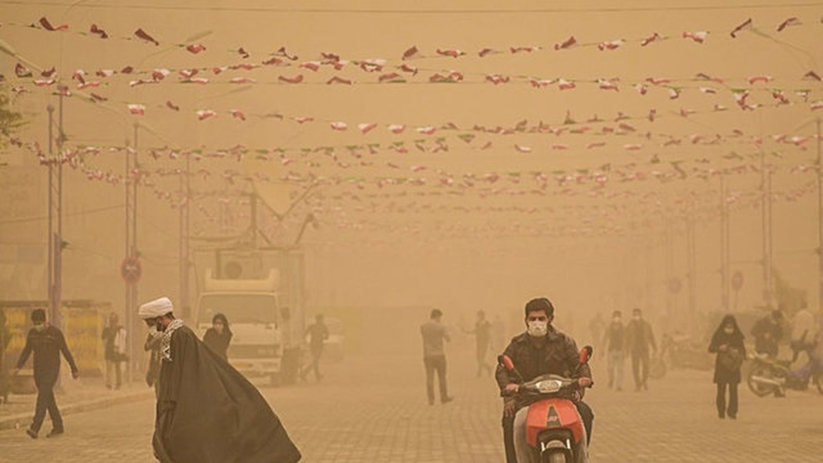 بیش از ۳۸ میلیون شهروند ایرانی تحت تاثیر گردوغبار هستند