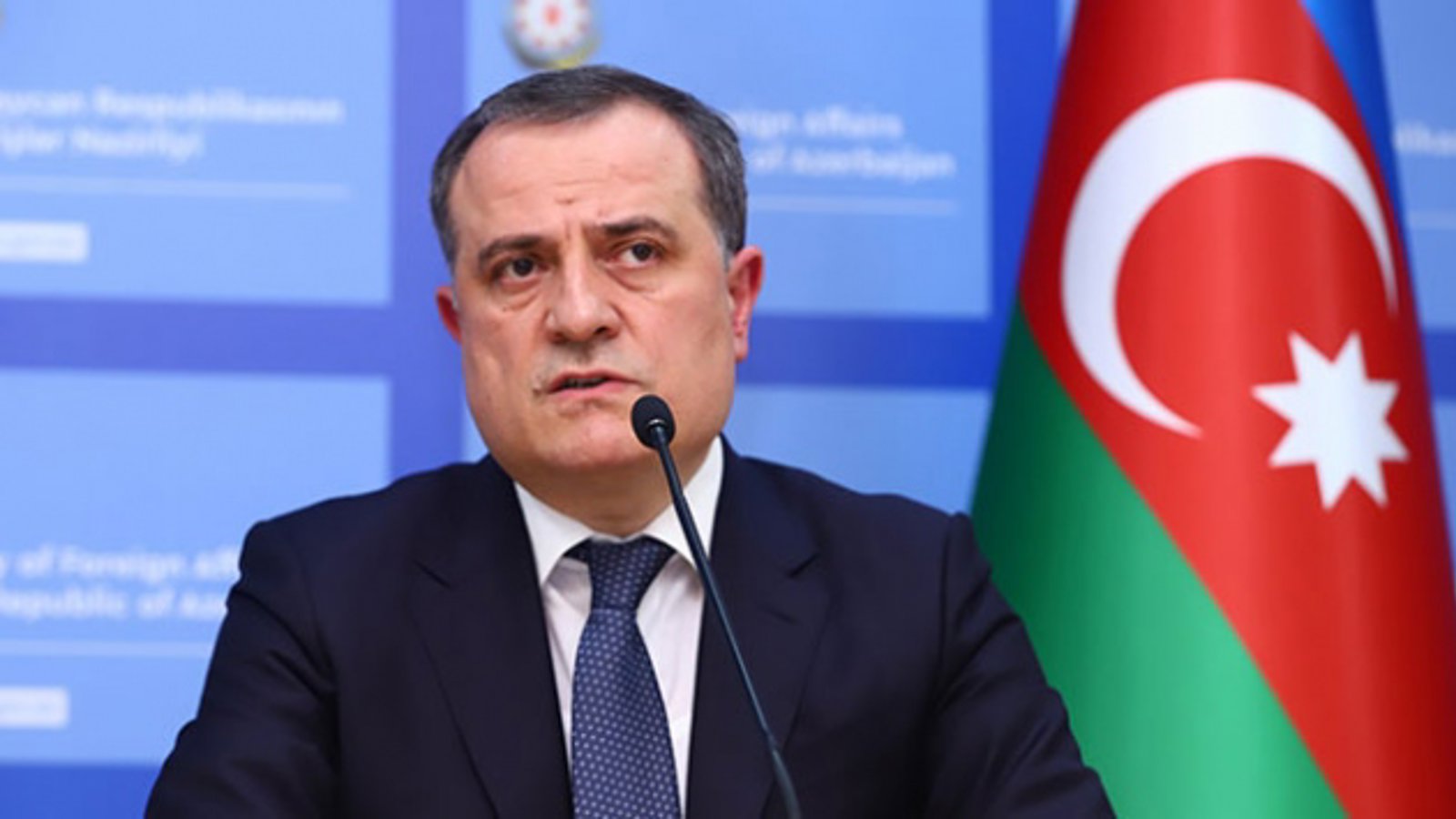 وزیر خارجه آزربایجان: ما خواهان راه حل صلح‌آمیز مسائل با ارمنستان هستیم