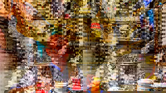 مردم به دلیل گرانی کمتر چای می‌خورند