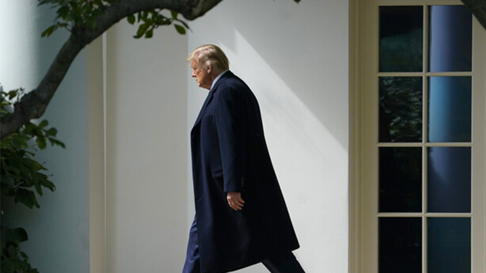 دونالد ترامپ راه‌های حمله به تاسیسات هسته‌ای ایران را بررسی کرده است