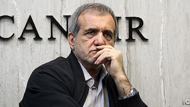 پزشکیان: کرمان با پول آزربایجان گردن کلفتی می‌کند