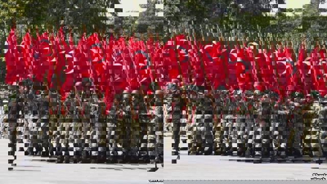 ترکیه با ۳۰۰۰ نیروی نظامی در قطر پایگاه دایر می کند