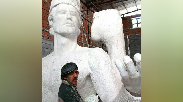 خالق مجسمه آشیق درگذشت