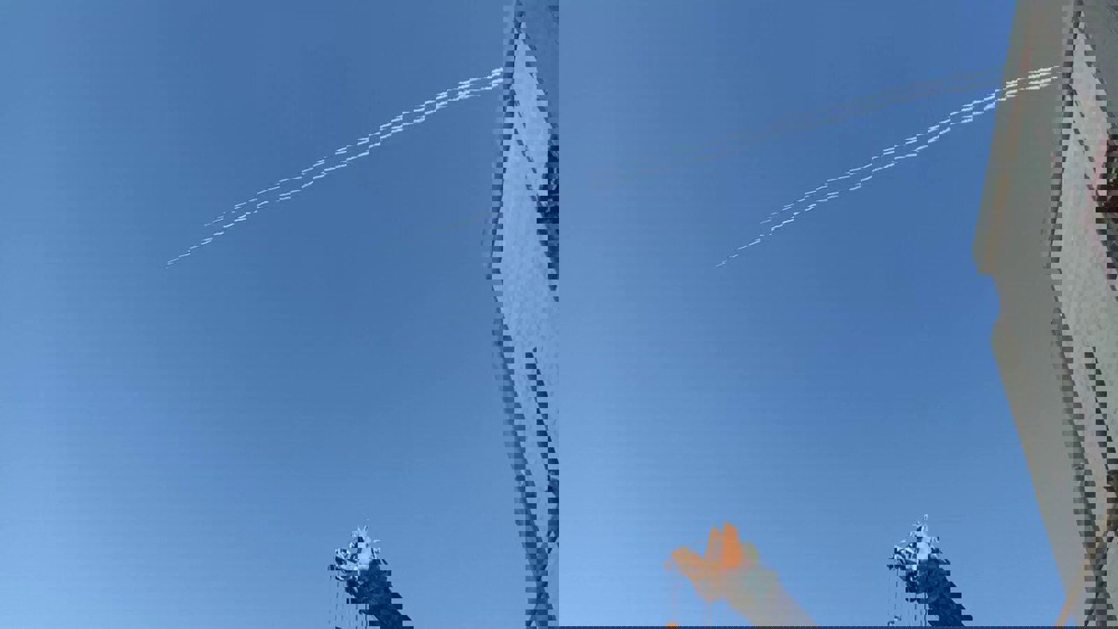 مجروح شدن دستکم ۱۱ نیروی نظامی در حادثه انفجار موشک‌های سپاه در چابهار