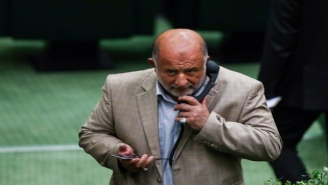 تماس نادر قاضی‌پور با وزیر ورزش در مورد رای جانبدارانه فدراسیون فوتبال به تیم قشقایی