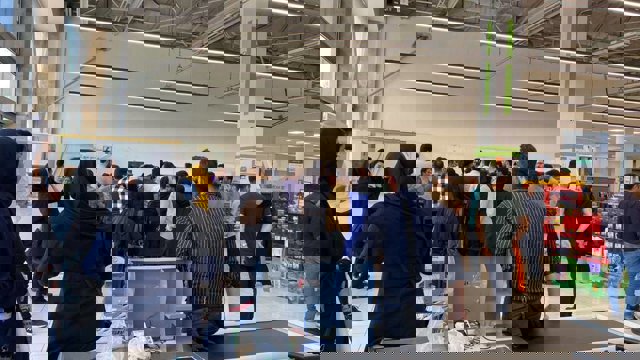 اخراج دسته‌جمعی کارکنان فروشگاه رفاه تبریز - تنش و اعتراض در فروشگاه رفاه تبریز