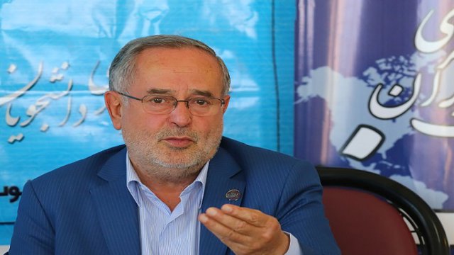 به خاطر واژه تورک فراکسیون مناطق تورک را منحل کردند