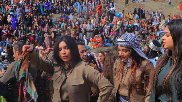 پیرامون تجمعات نوروزی در مناطق کردنشین: بازیگری به کارگردانی اپوزیسیون یا حاکمیت؟