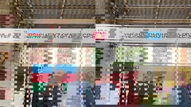 آغاز به کار یازدهمین نمایشگاه بین‌المللی نشریات در شهر استانبول و حضور نشریه وارلیق در این نمایشگاه + تصاویر