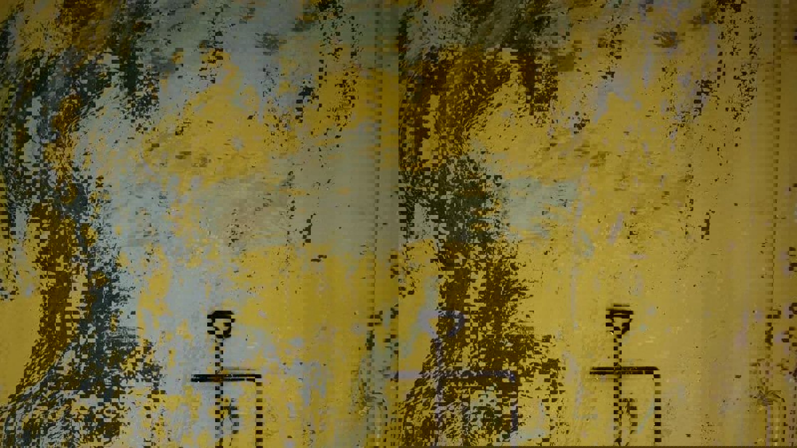 "آذربایجان سرزمینی که خاکش طلاست ولی کودکانش در میان زباله‌ها دنبال غذا هستند"