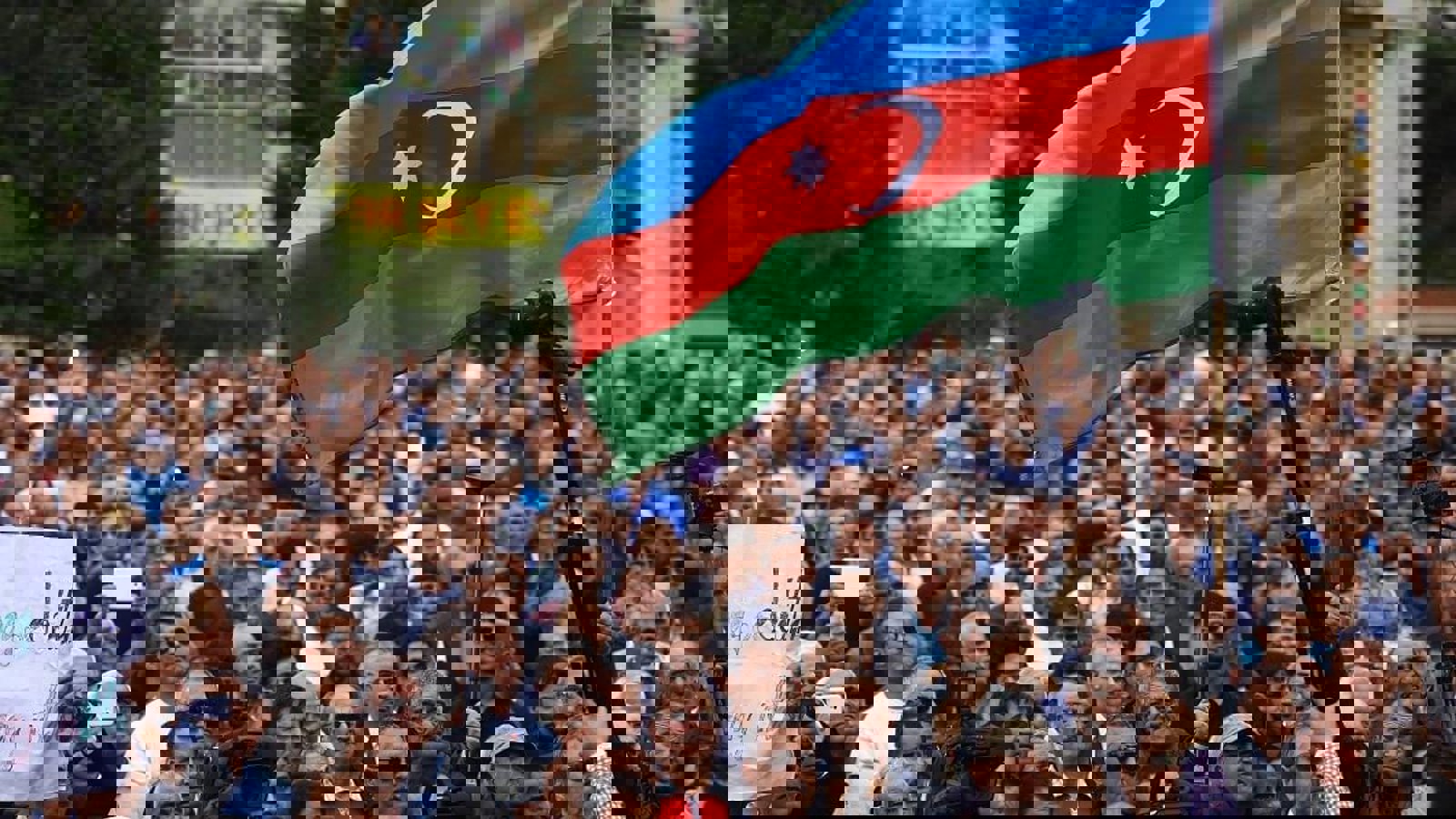 ارامنه قره‌باغ منطقه را ترک می‌کنند