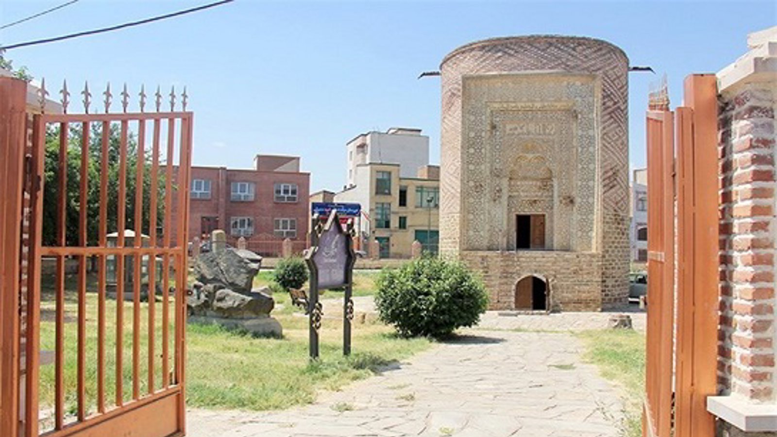 "سه گنبد" اورمیه یادگاری دوران سلجوقی+ تصاویر