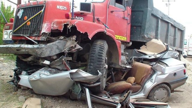 145 نفر کشته در تصادفات در دومین روز سال جدید