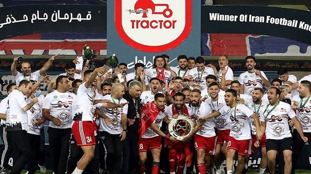 «تراکتور آزربایجان» قهرمان جام حذفی شد/ طرفداران در شهرهای آزربایجان جنوبی به خیابان ها آمدند