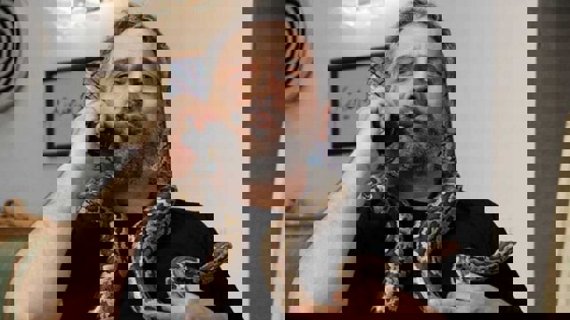 آقای مهران مدیری ، نامه ی با احساستان را خواندم و خیلی متاثر شدم ؛