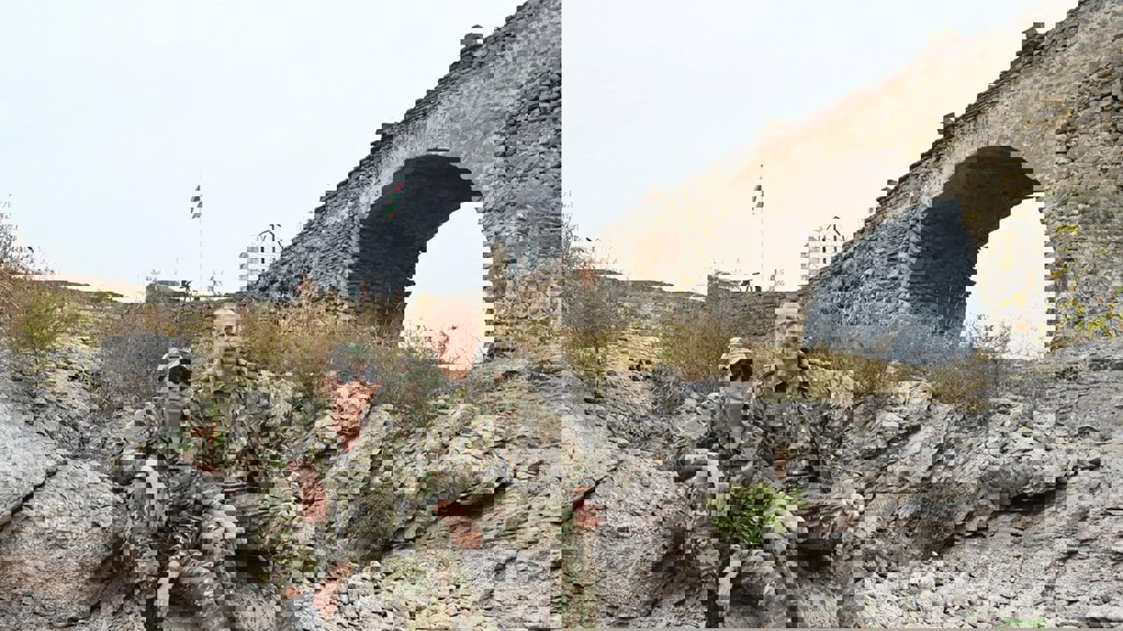 دیدار رئیس‌جمهور آزربایجان‌[شمالی] از پل تاریخی خدافرین،«پل حسرت»