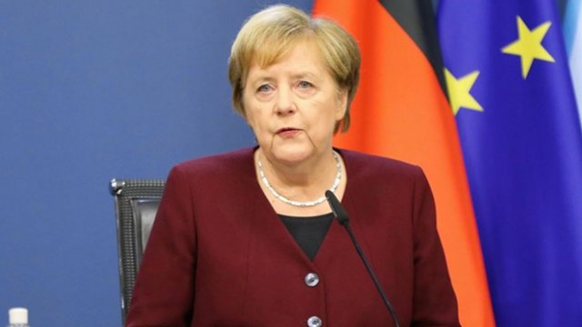 صدراعظم آلمان: نژادپرستی و نفرت سم است