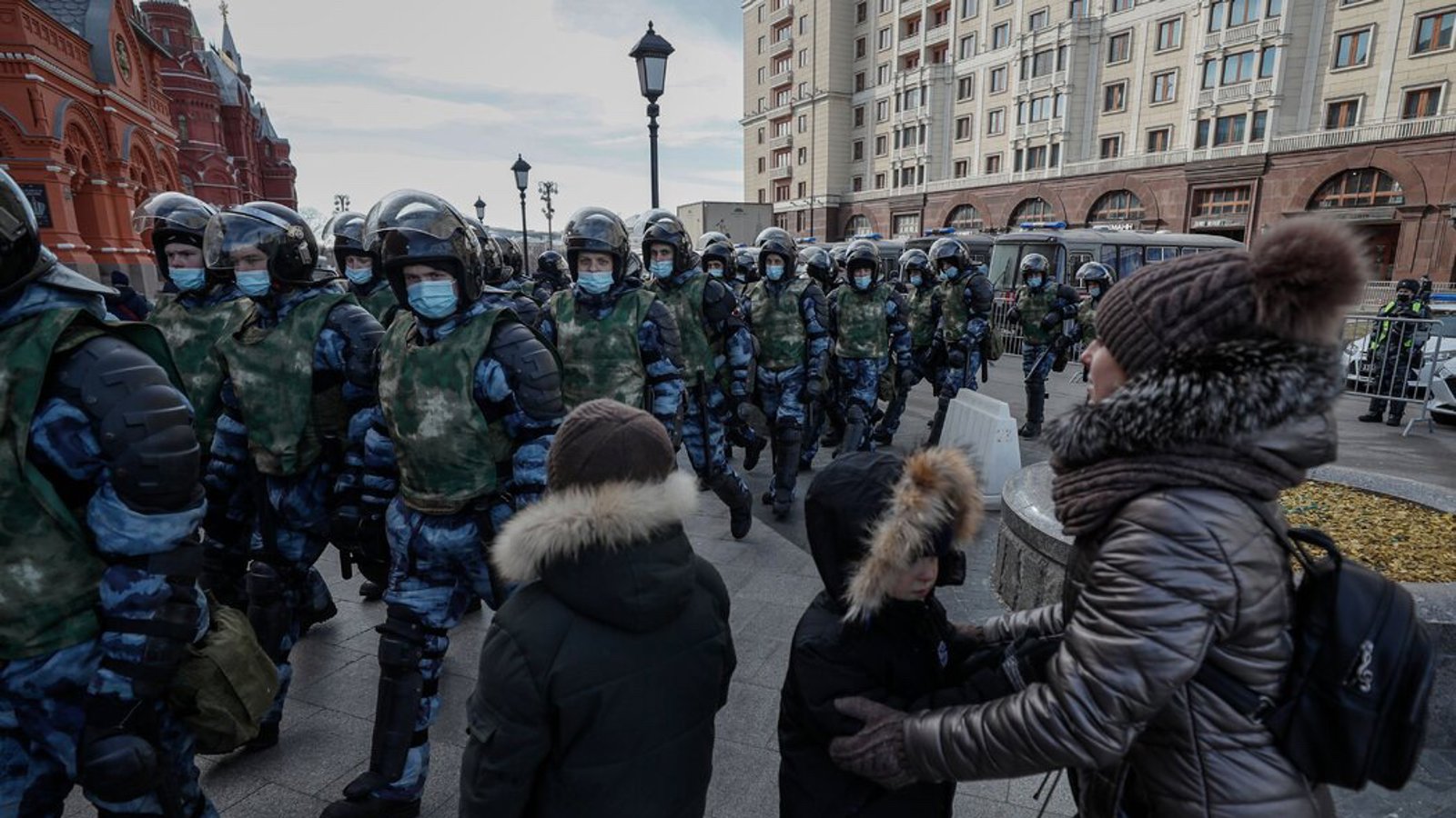 پلیس روسیه ۱۳ هزار معترض ضد جنگ را دستگیر کرده است