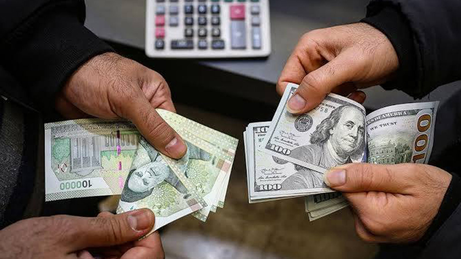 کنترل قاچاق دلار از عراق به ایران