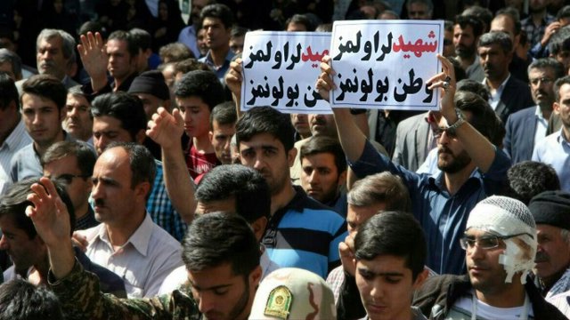 تشییع پیکر شهید محمدرضا فیروزی در ملکان - تصاویر