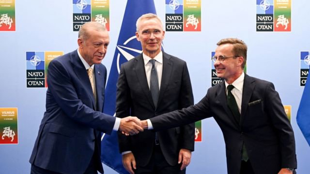 پارلمان ترکیه با الحاق سوئد به ناتو موافقت کرد