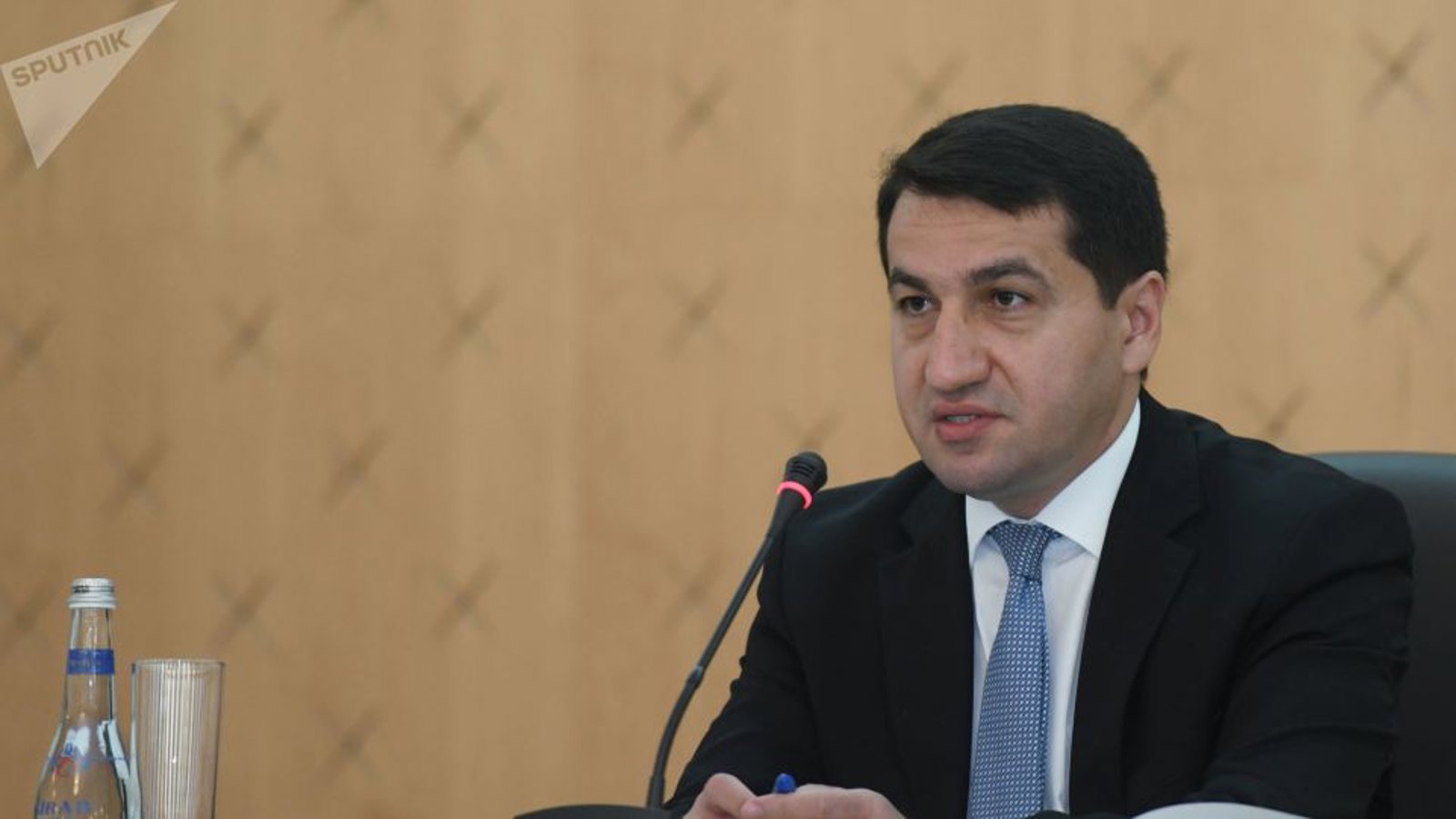 حکمت حاجی اف: "ارمنستان عمدا میراث فرهنگی را در فضولی نابود کرد"