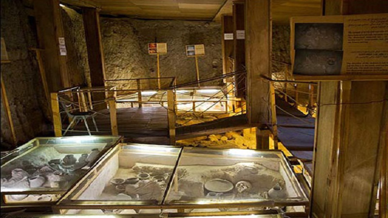 خطر در کمین اجساد گورستان۳۵۰۰ ساله تبریز