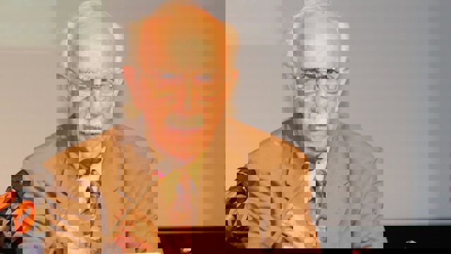 دکتر ضیاء صدرالاشرافی به حزب دموکرات کردستان ایران و اندیشمندان کرد هشدار داد