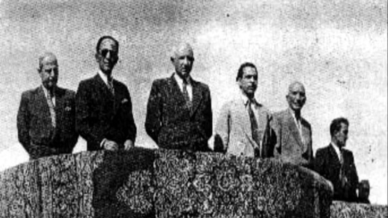 فرقه‌ی دموکرات آذربایجان و داوری یکجانبه (با ویراستاری جدید) - ایواز طاها