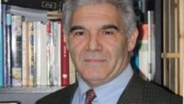 سالخوردگی یا خودشیفتگی! - محمد حسین یحیایی