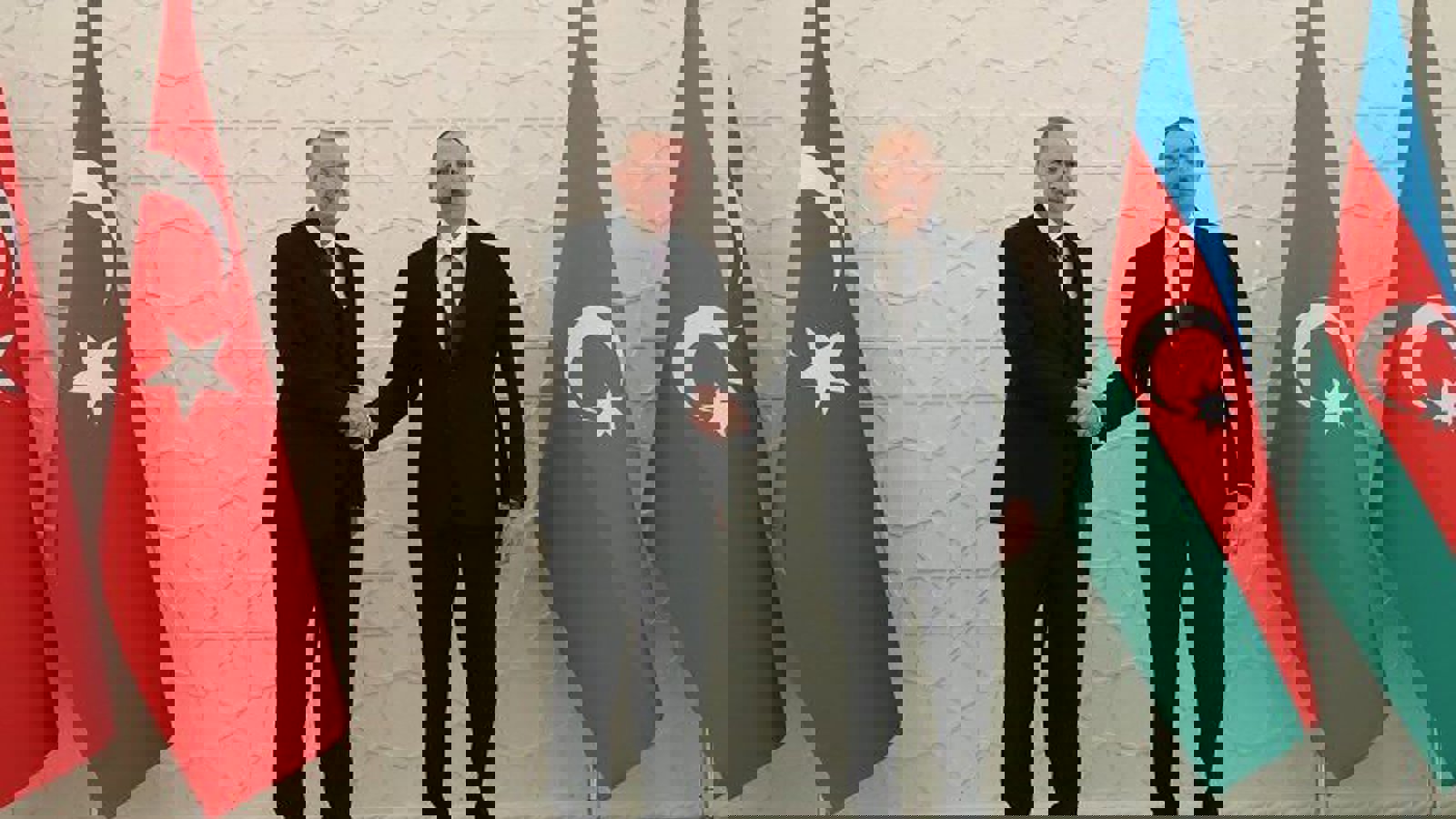 ایلهام علیئو: آزربایجان هر زامان تورکییه'نین یانیندادیر