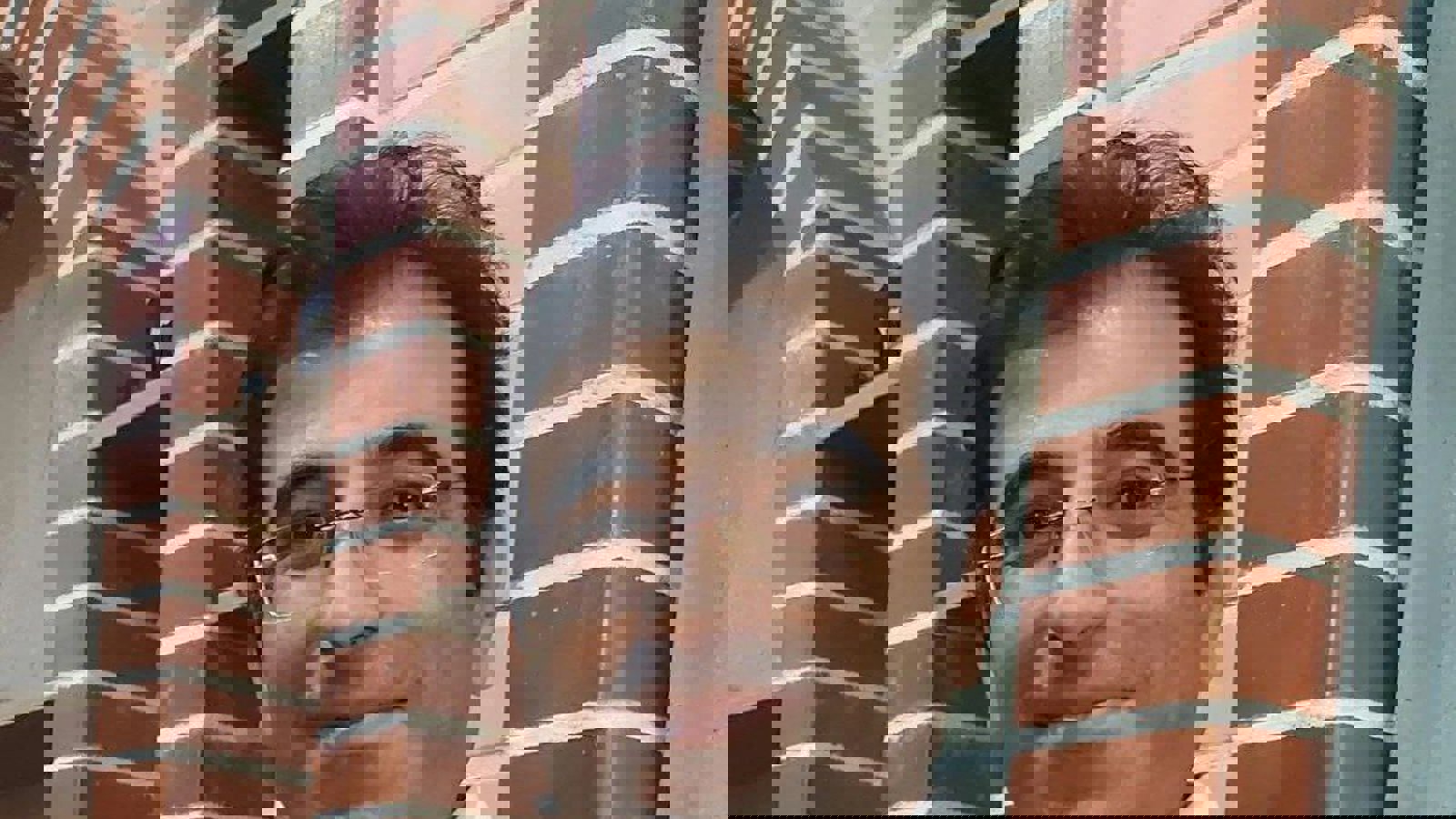 بازداشت اکبر ابولزاده و انتقال به زندان شهرستان اهر