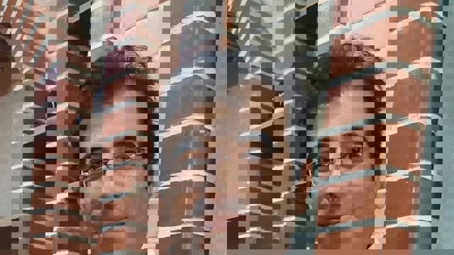 بازداشت اکبر ابولزاده و انتقال به زندان شهرستان اهر